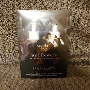 *Very Rare*  BBW Vanilla Noir Wallflower refill